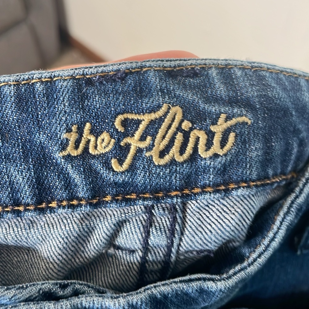 Old Navy the flirt sz 18 flare jeans - Picture 3 of 4